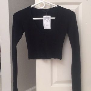 Black V neck cropped sweater